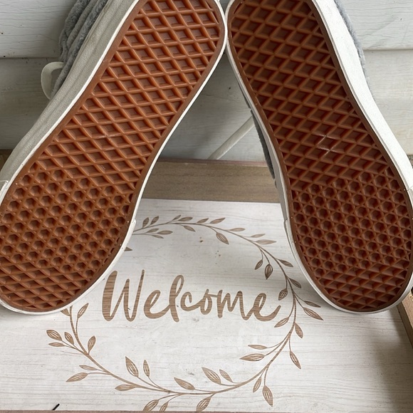 High Top Vans - Picture 5 of 7